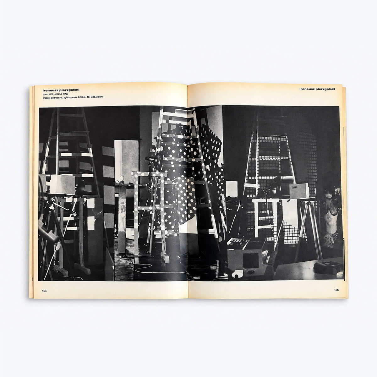 ’73–’74: An Annual of New Art and Artists